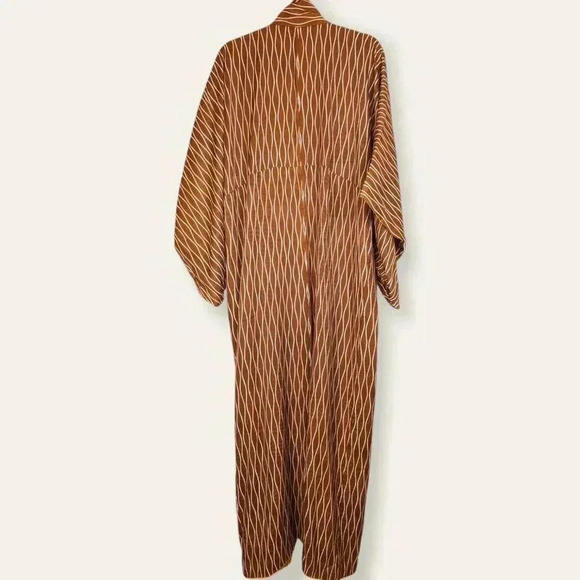 Vintage Silk Brown & White Kimono - Picture 6 of 12